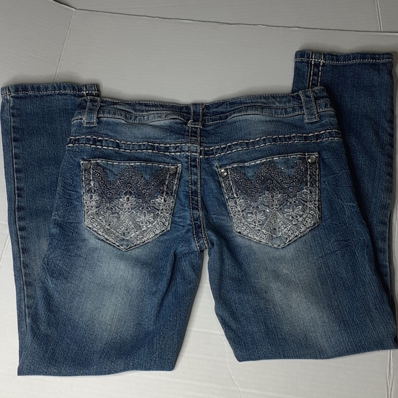 Paisley Sky Distressed Jean Capris Size 0 - Picture 7 of 16